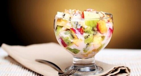 salad buah diet untuk penurunan berat badan